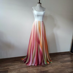 NOUVEAU !!! Robe de mariée/jupe de couleur ombrée peinte à la main, robe de mariée/jupe de plage, robe de mariée/jupe de couleur estivale, couleurs de votre choix.