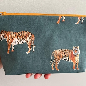 Tiger makeup bag / Cosmetic bag / Gift or present
