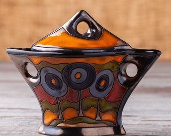 Handmade Ceramic Sugar Bowl with Lid: Decorative Kitchen Storage