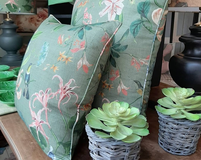 Fodera cuscino floreale verde con uccellini