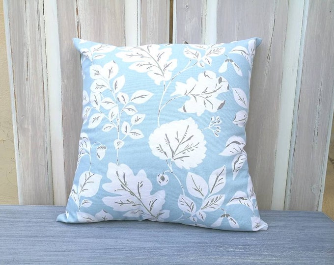 Fodera cuscino floreale azzurro e bianco