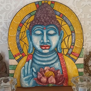 Handgemachte Keramik Buddha Flachrelief mit Lotus / spirituelle Wand-Kunst / meditatives Zen-Dekor / Tonskulptur