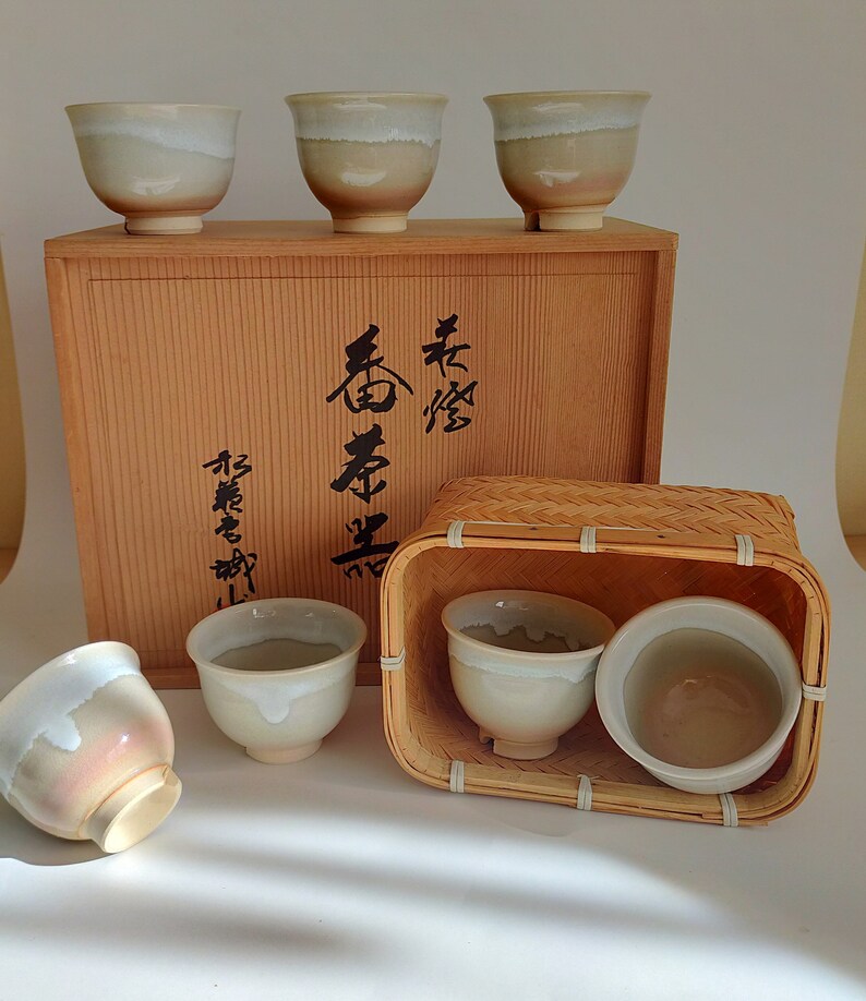 Vintage Unsued Fine Japanese Ceramic Tea Cups 7 Pcs / SET Gift Wrapped