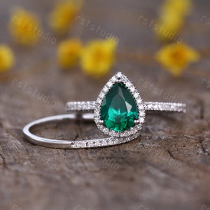 1.3ct Emerald Engagement Ring Teardrop Emerald Ring Diamond Wedding Band Pear Shape Bridal Wedding Set Dainty Ring Birthstone Ring image 1