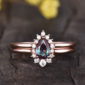 Alexandrite Engagement Ring Set,Vintage Pear shaped Alexandrite Ring,Curved wedding band,stackable ring,unique promise jewelry gifts for her