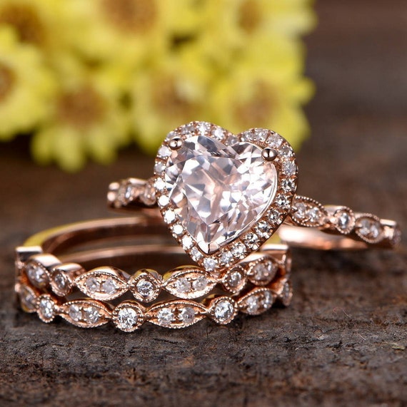 Heart shaped wedding rings 2024 bridal set gold