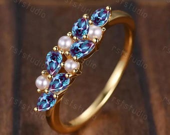 14k Solid Gold Alexandrite Pearl Wedding Band, Pear Cut Art Deco Stacking Ring
