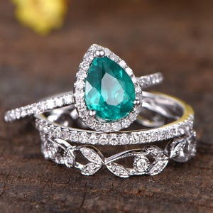 Pear Shaped Emerald Engagement Ring Set 6x8mm Emerald Ring Art Deco Floral Wedding Ring Diamond Wedding Band Half Eternity 14K white Gold