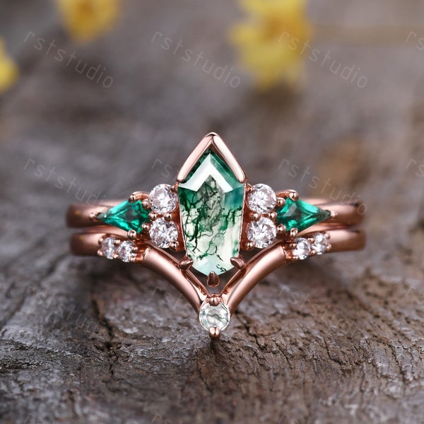 Vintage Coffin Moss Agate Ring 14K Rose Gold Unique Natural Agate Engagement Ring Set Kite Emerald Diamond Bridal Promise Ring Gift For Her