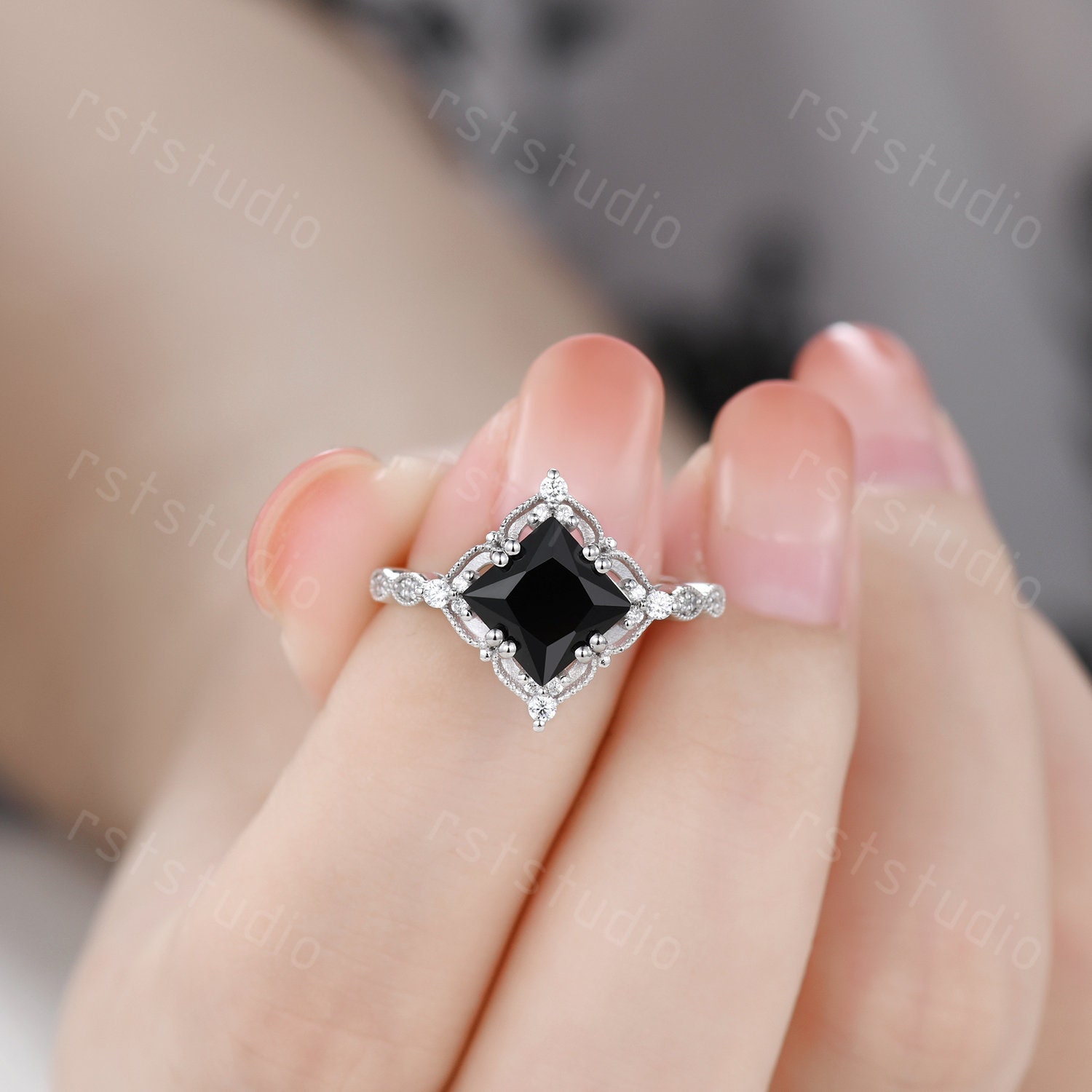 バーゲンで Vintage Princess Cut Black Onyx Engagement Ring Set,unique アンクレット