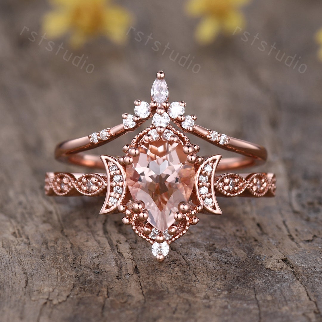 モルガナイトのエンゲージリングセット：マーキスダイヤモンド、14K