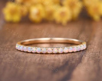 14Kゴールドホワイトオパールリング：ハーフエタニティスタッキング