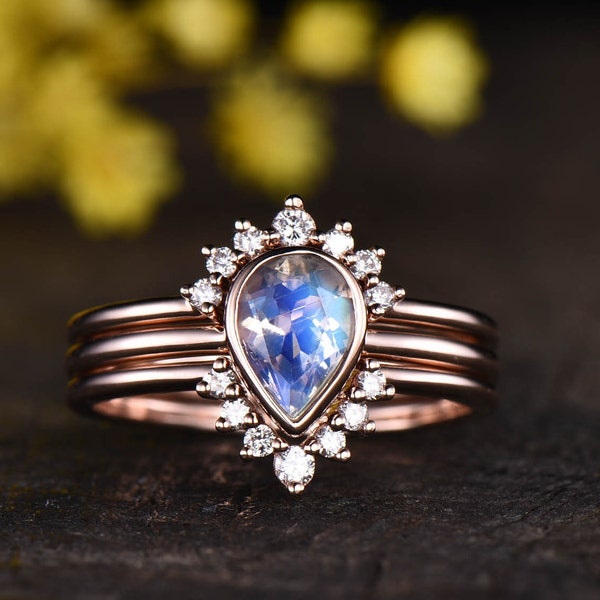 Rainbow Moonstone engagement ring set in 14K/18K gold ring,vintage diamond bridal set,curved V wedding band blue Birthstone ring jewelry