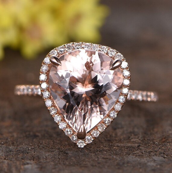 Female morganite engagement ring best sale