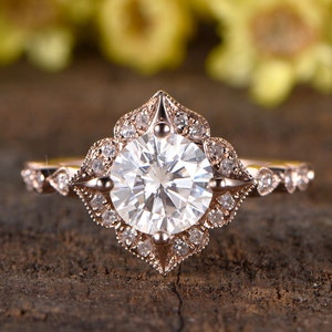 1.6ct Antique Moissanite Engagement Ring Rose Gold Vintage Floral Halo Diamond band Wedding Bridal Ring 14K Moissanite Rings For Women