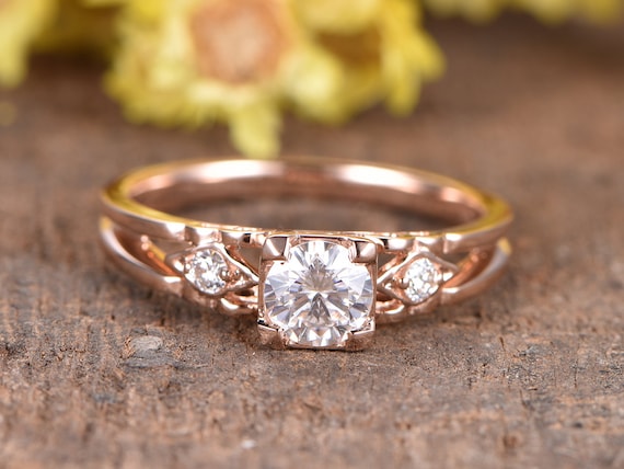 Oval Moissanite Halo Engagement Ring with Halfmoon Accents and Split Shank  Band - enr938-ov - MoissaniteCo.com