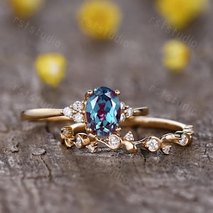 Alexandrite wedding ring set unique alexandrite engagement ring diamond wedding band color change alexandrite jewelry Birthstone Rings