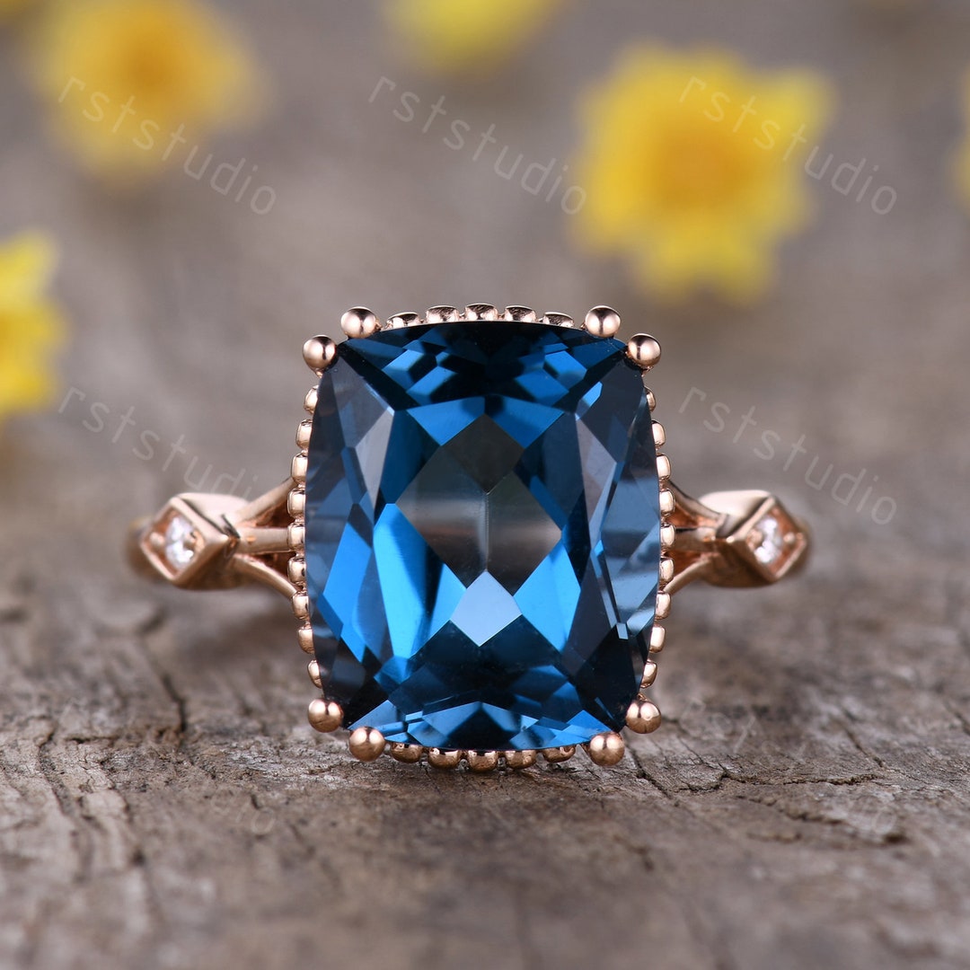 Cluster Rings Tacky 3d mon