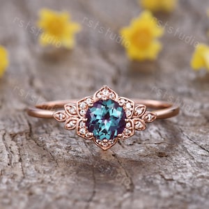 Alexandrite Engagement Ring,Diamond  Wedding Band,Art Deco Alexandrite Ring ,Women 14K rose gold Alexandrite Anniversary Gift Promise Ring