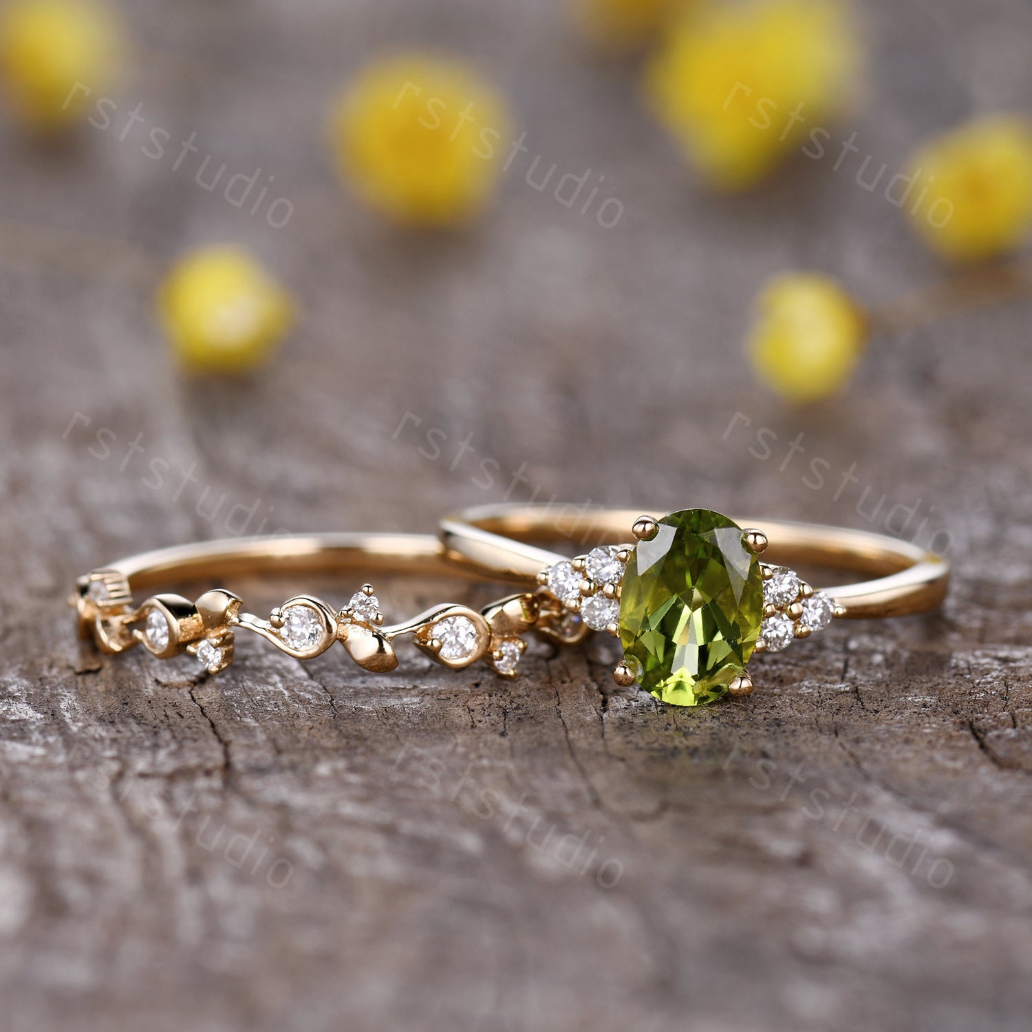 Gold ring shop with peridot stone