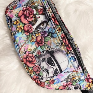 Galaxy Wars Fanny Pack / Crossbody Bag