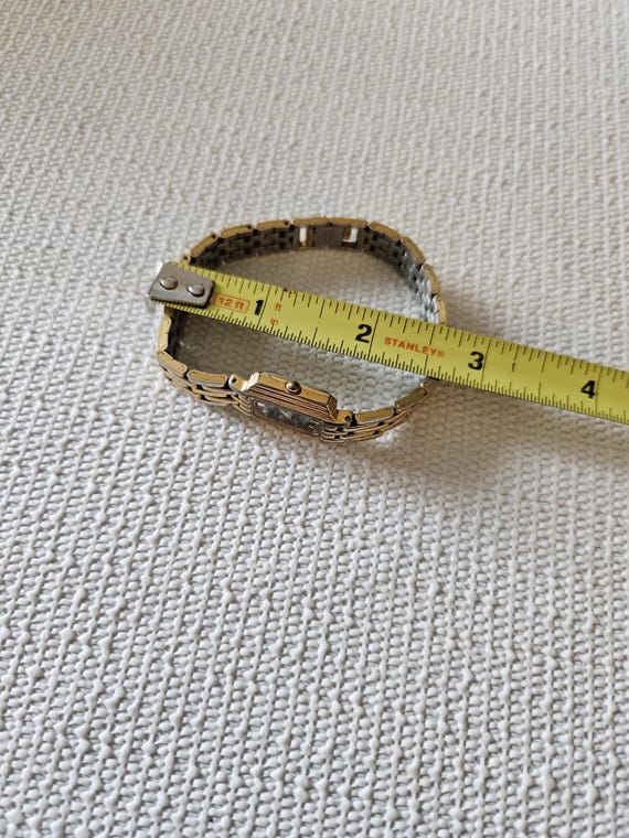 Essie ladies watch with day and date. - image 3