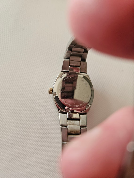 Ladies Fossil colleague quartz watch with date - image 4