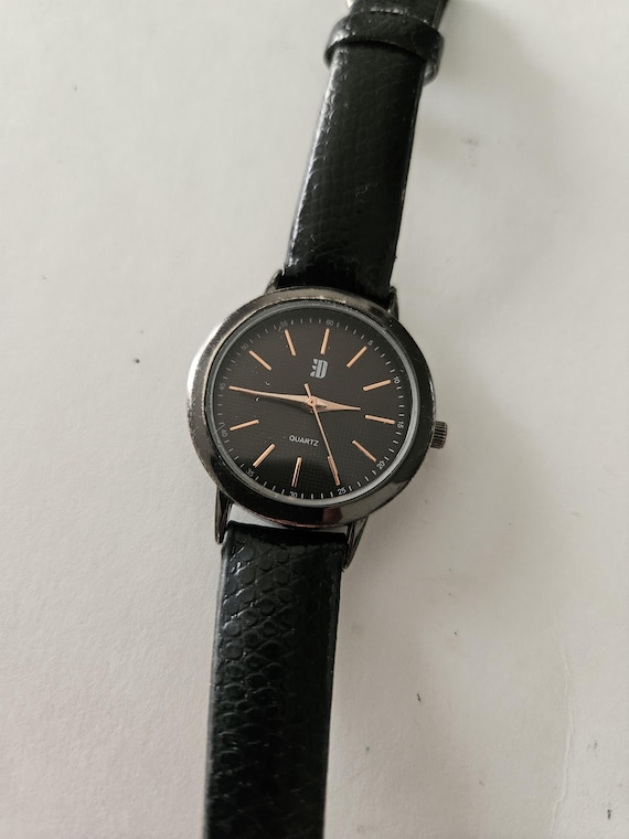 Ladies 3d watch