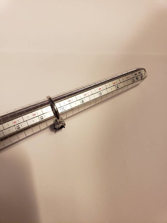 Silvertone Amythist ladies ring - image 8