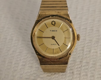 Vintage 2006 Timex Elegant 25mm Women display picture 2