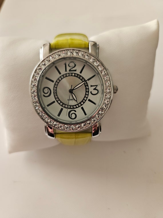 Chicos quartz ladies watch