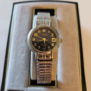 Vanity Fair Quartz Analog Women&#39;s Watch with date