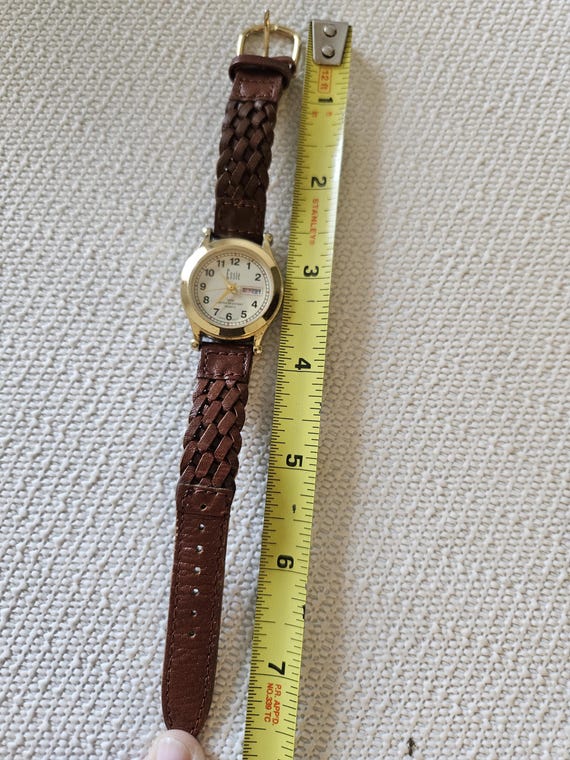 Essie ladies watch with day and date. - image 5