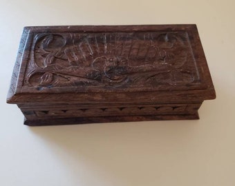 Vintage tobacco box