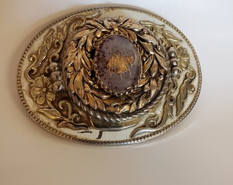 Womans fancy belt buckle