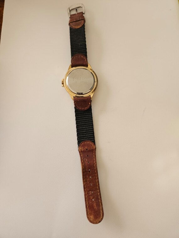 Relic quartz wristwatch with date - image 5