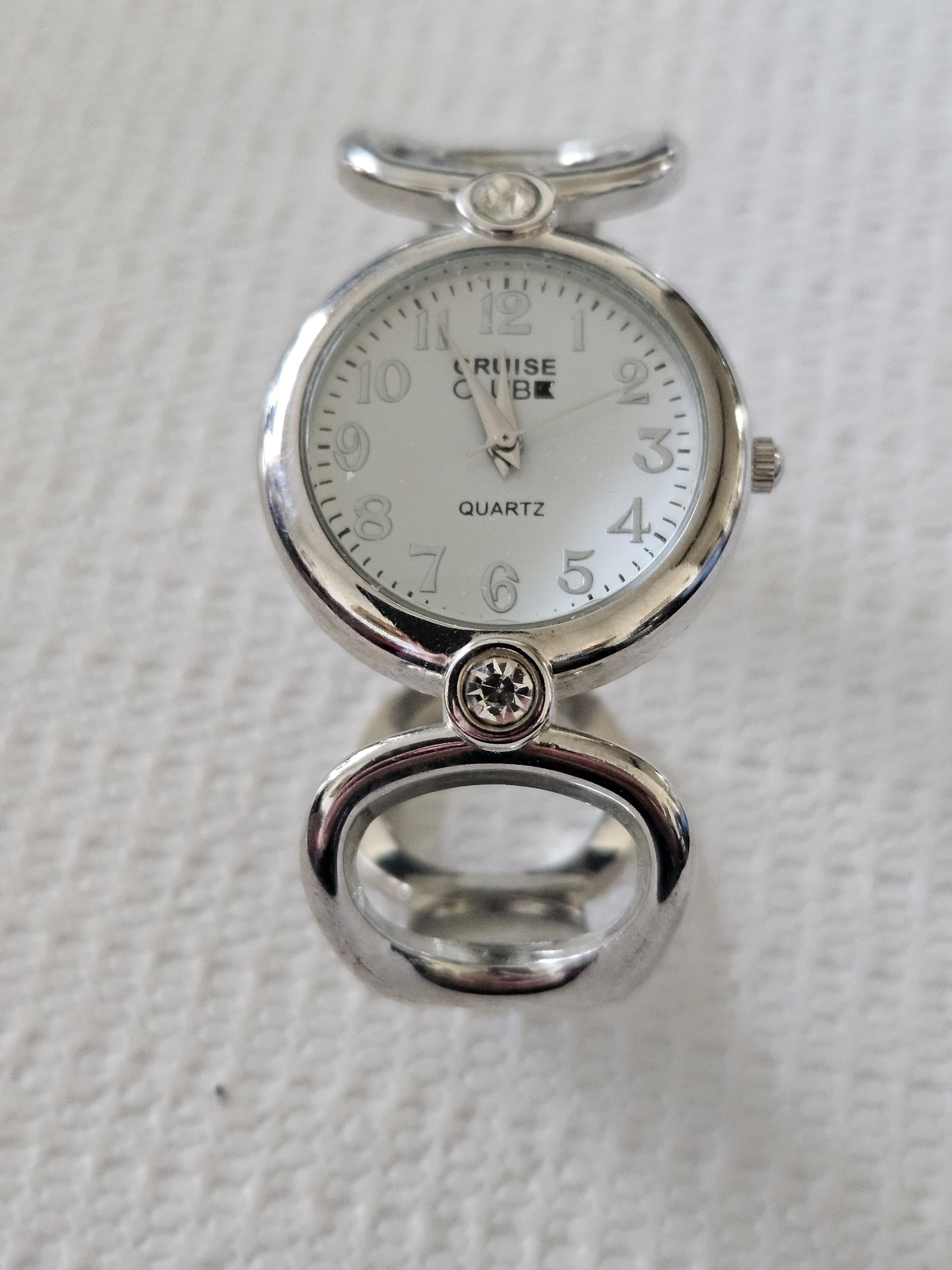 Cruise Club Silver Tone Dial Round Case Hinge Bracelet Band Watch