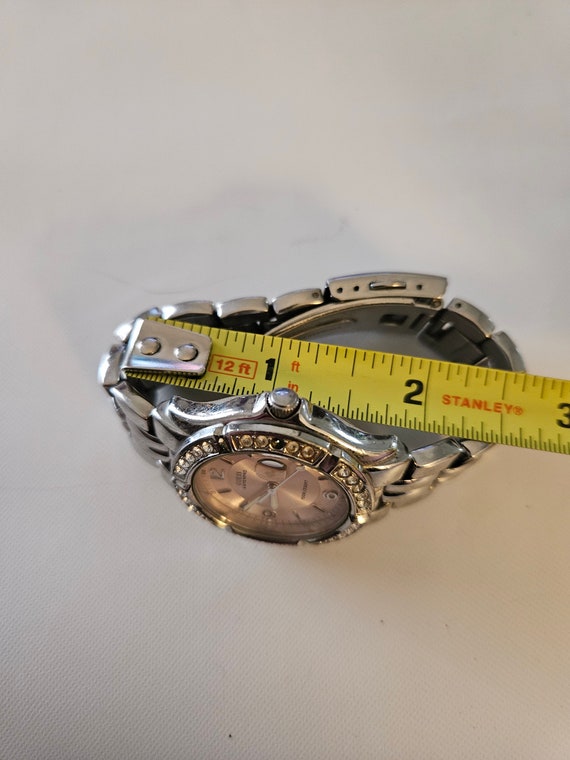 Ladies Guess watch with date - image 6