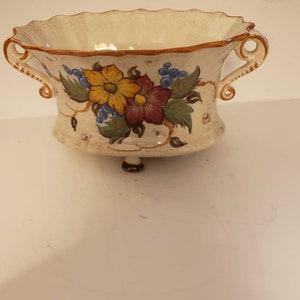 Vintage Bonny Zenith gouda hand painted serving bowl