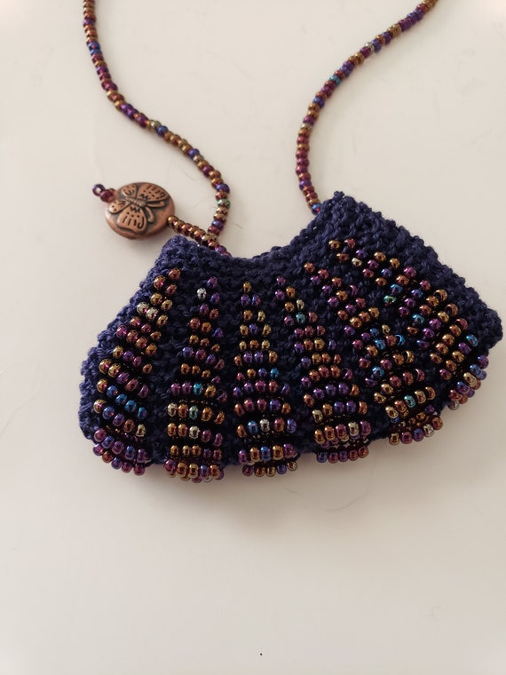 Native American hand beaded purse necklace - image 2