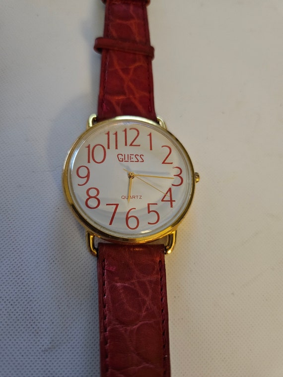 Ladies Guess quartz wristwatch