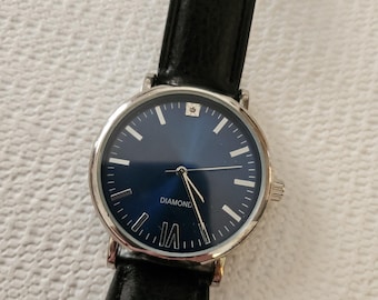 Classic unisex quartz watch