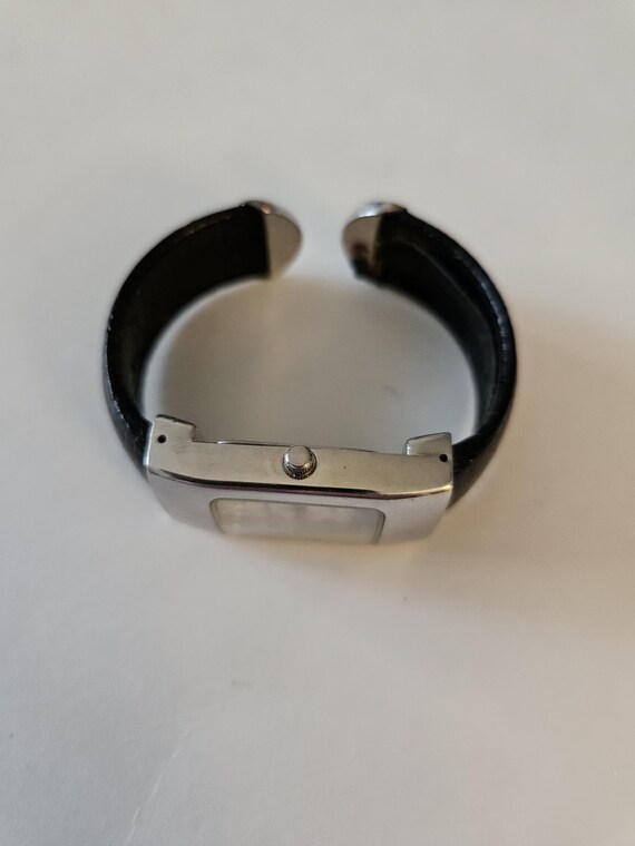 Paris Delon cuff quartz watch View 4