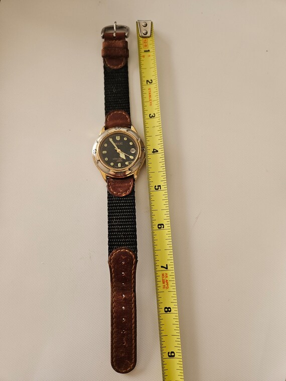 Relic quartz wristwatch with date - image 4