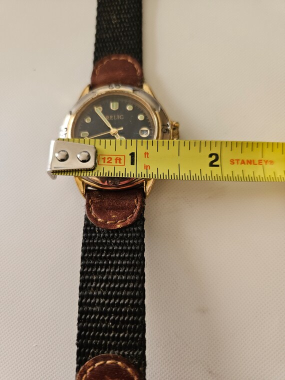 Relic quartz wristwatch with date - image 3