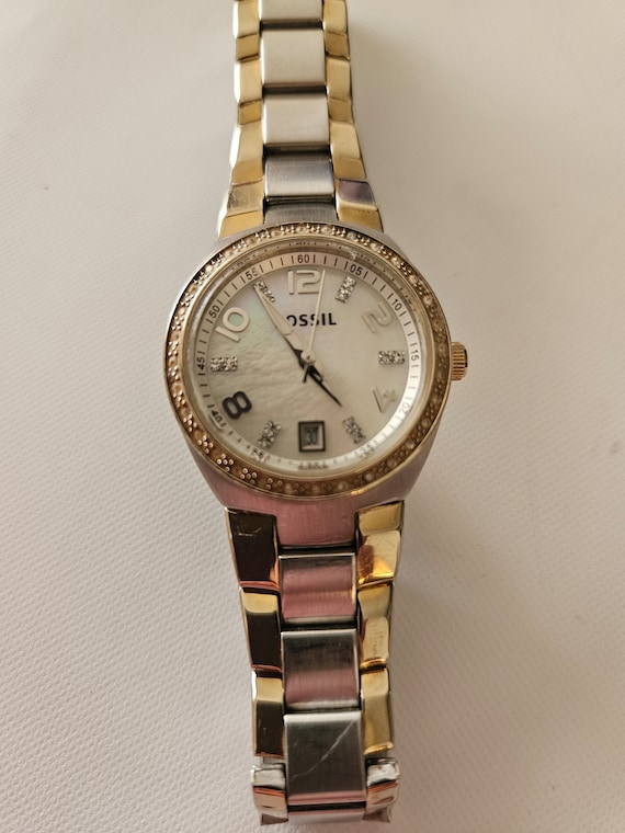Ladies Fossil colleague quartz watch with date
