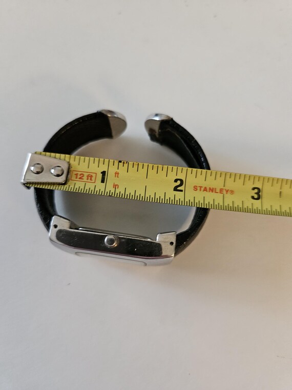 Paris Delon cuff quartz watch View 5