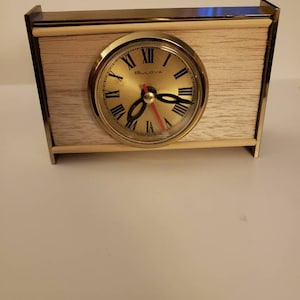 Retro Bulova quartz desk mantel clock