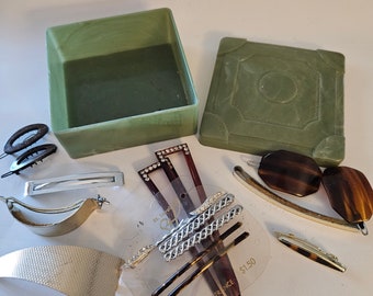 Vintage box with hairclips