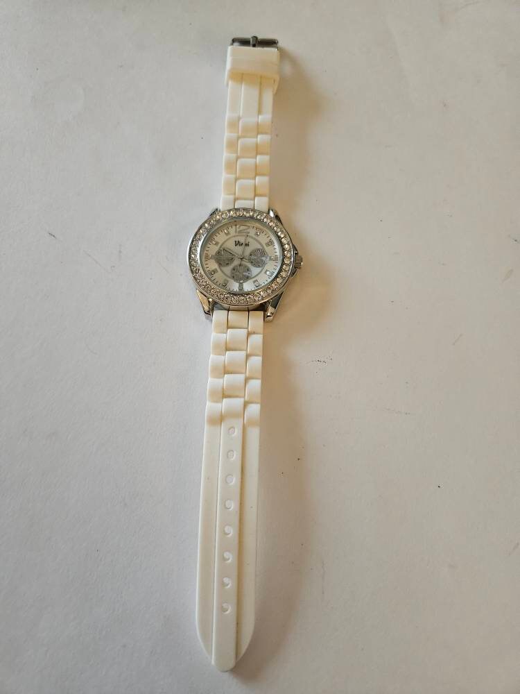 Women\'s Silver Tone Vivani Watch, Ivory Tone Bezel, White Poly Band Vivani Women main image 4